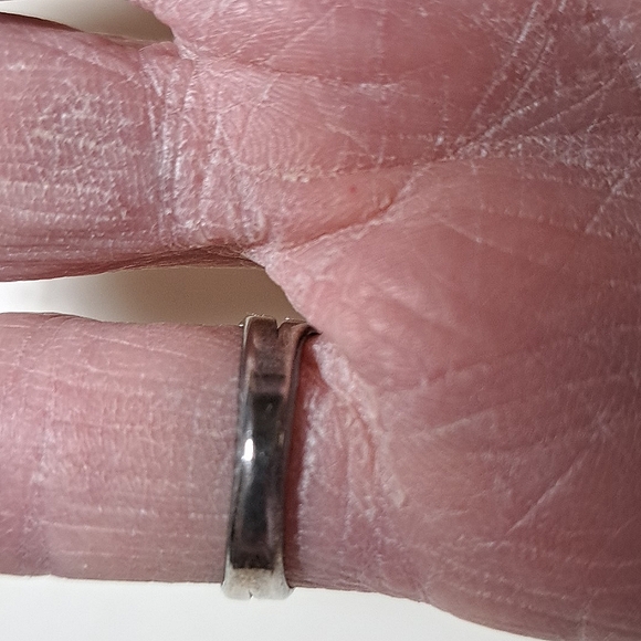 Silver & Turquoise Ring - Picture 4 of 5